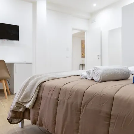 Aria B&B-2